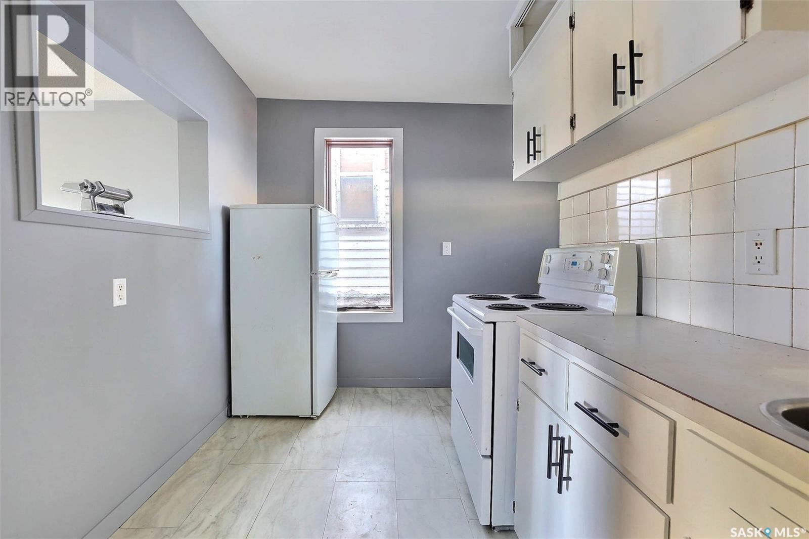 952 Robinson STREET, Regina — photo 9