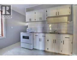 952 Robinson Street, Regina, SK S4T2M5 Photo 8