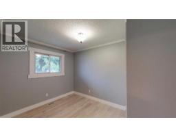 Great room - 4 Mcleod Street, Fort Mcmurray, AB T9H1Z5 Photo 10