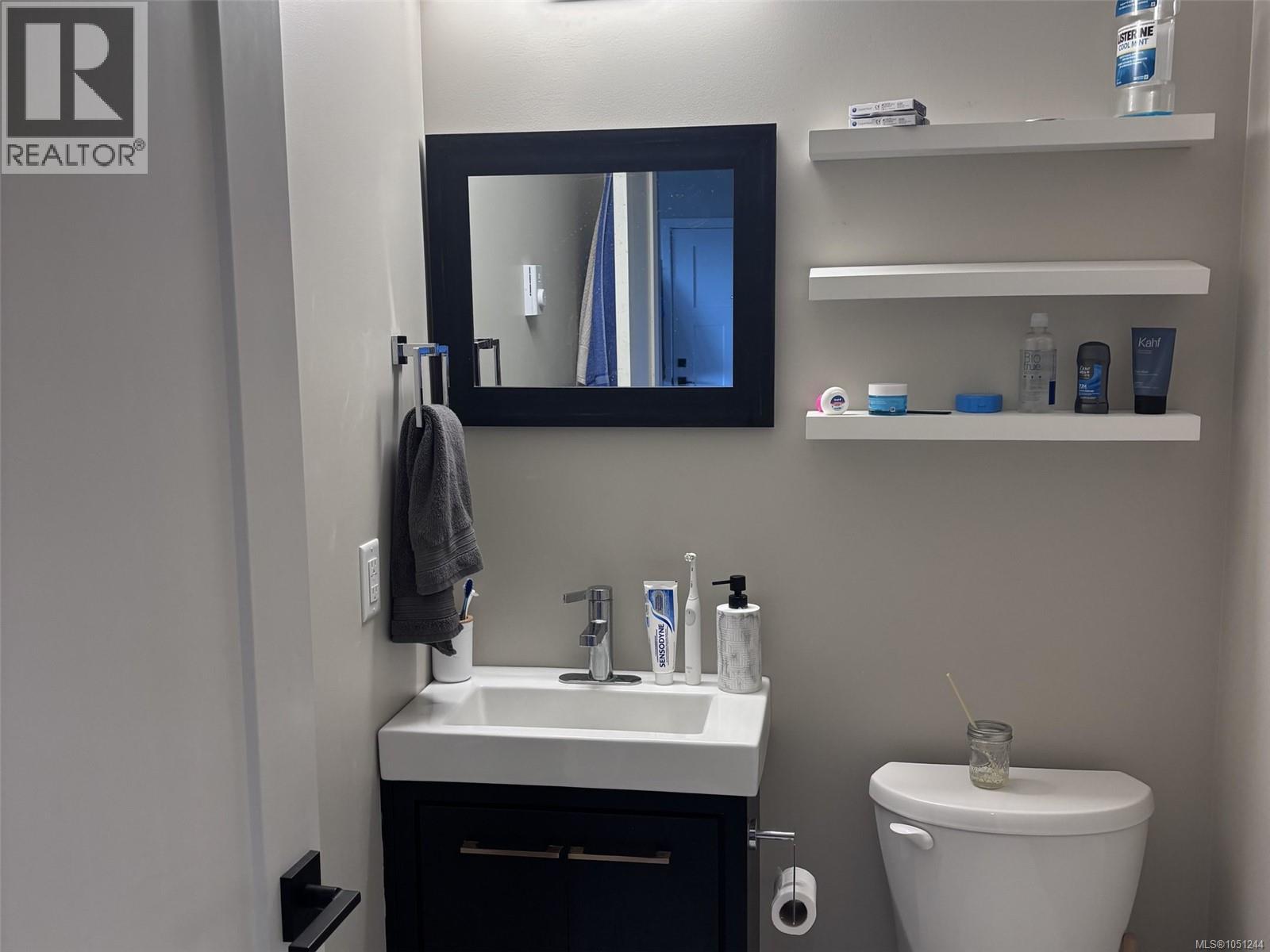 2403 Azurite Cres, Langford - Image 1