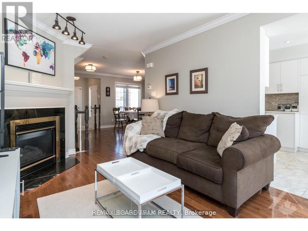 Homes for Rent in Ottawa – 4291 OWL VALLEY DRIVE – By Peter Sagos - Image 9