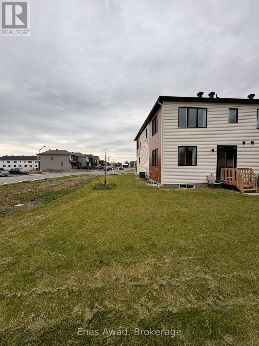100 ROBERT PERRY STREET - Image 18
