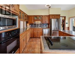 2266 Pettit Road, Fort Erie, ON L2A5M4 Photo 21