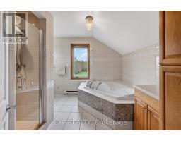 2266 Pettit Road, Fort Erie, ON L2A5M4 Photo 29