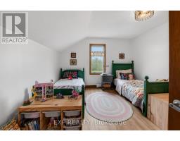 2266 Pettit Road, Fort Erie, ON L2A5M4 Photo 30