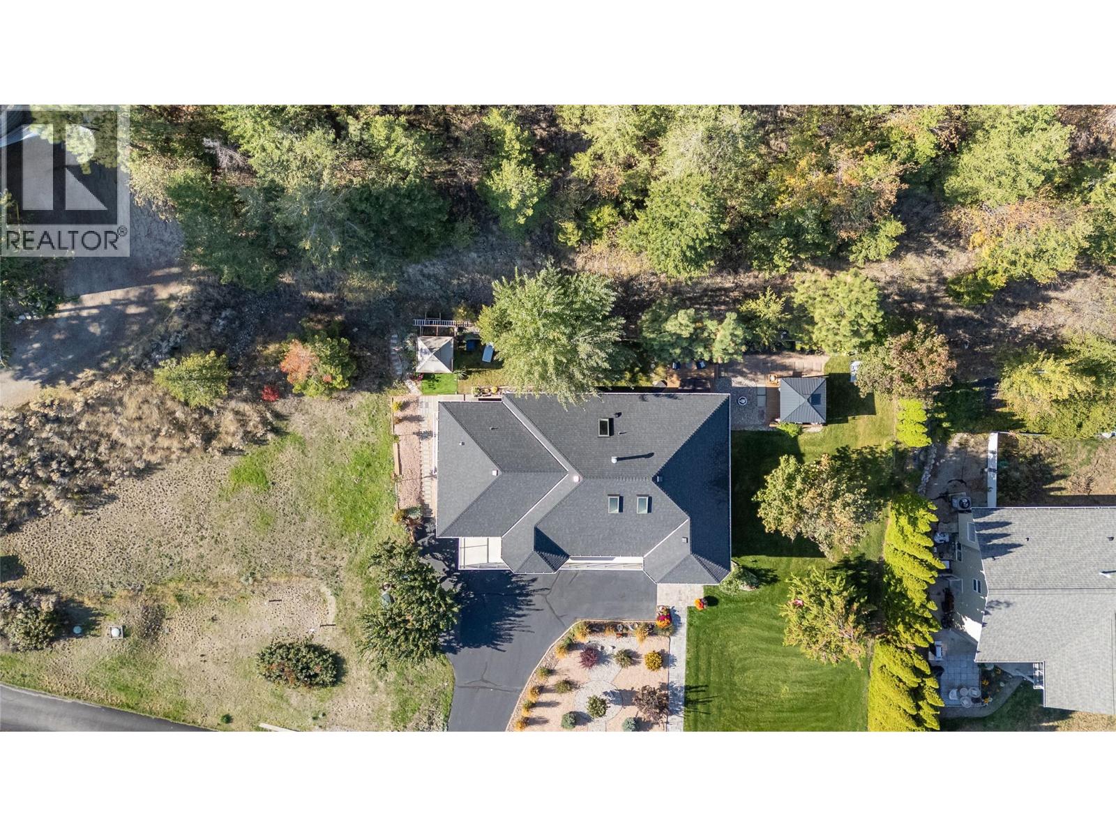 10804 GIANTS HEAD Road, Summerland