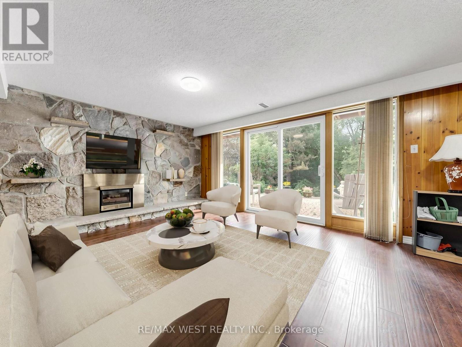 41 Burnview Crescent, Toronto, ON photo 15