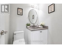 16 Wainwright Avenue, Richmond Hill, ON L4C5R5 Photo 15
