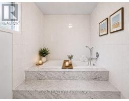 16 Wainwright Avenue, Richmond Hill, ON L4C5R5 Photo 19