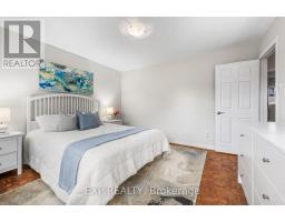 16 Wainwright Avenue, Richmond Hill, ON L4C5R5 Photo 24
