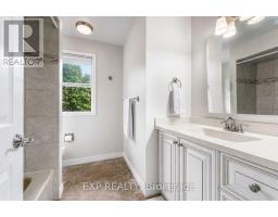 16 Wainwright Avenue, Richmond Hill, ON L4C5R5 Photo 25