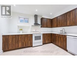 16 Wainwright Avenue, Richmond Hill, ON L4C5R5 Photo 30