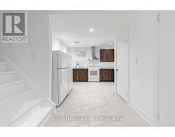 16 Wainwright Avenue, Richmond Hill, ON L4C5R5 Photo 31