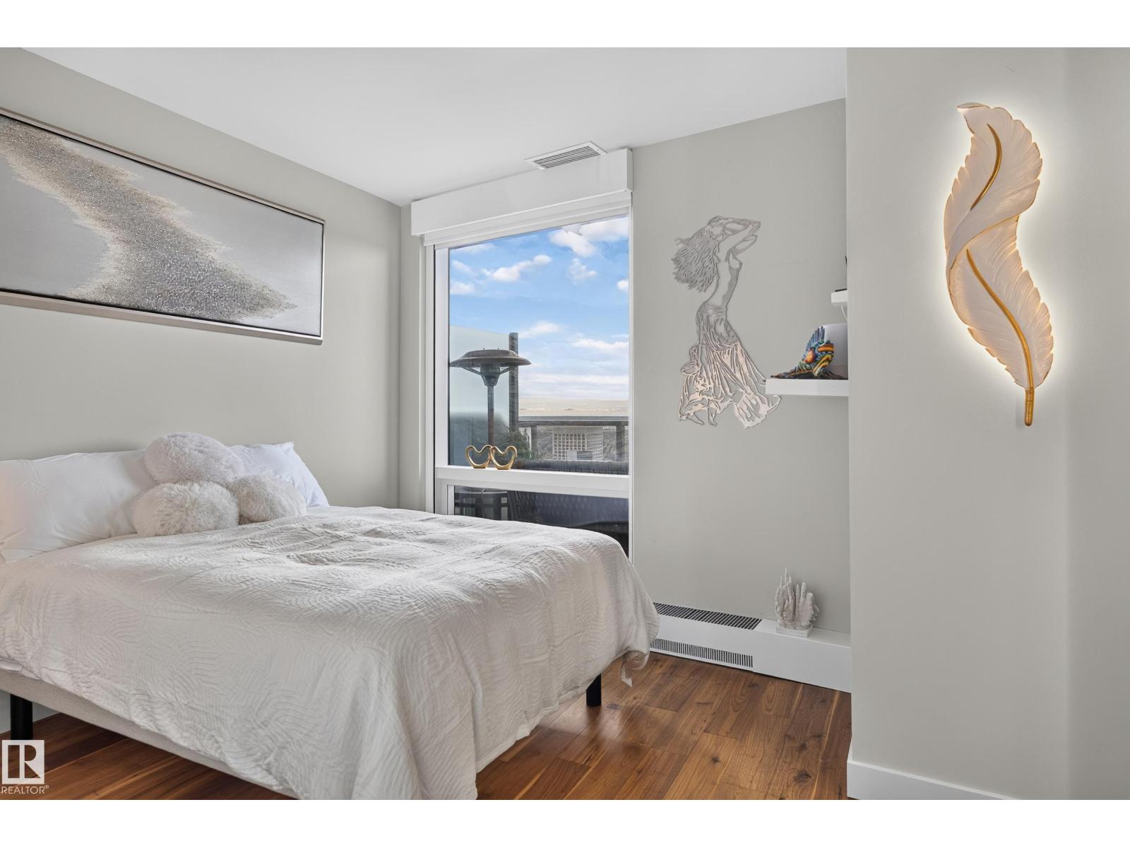 #4206 10360 102 ST NW - 65