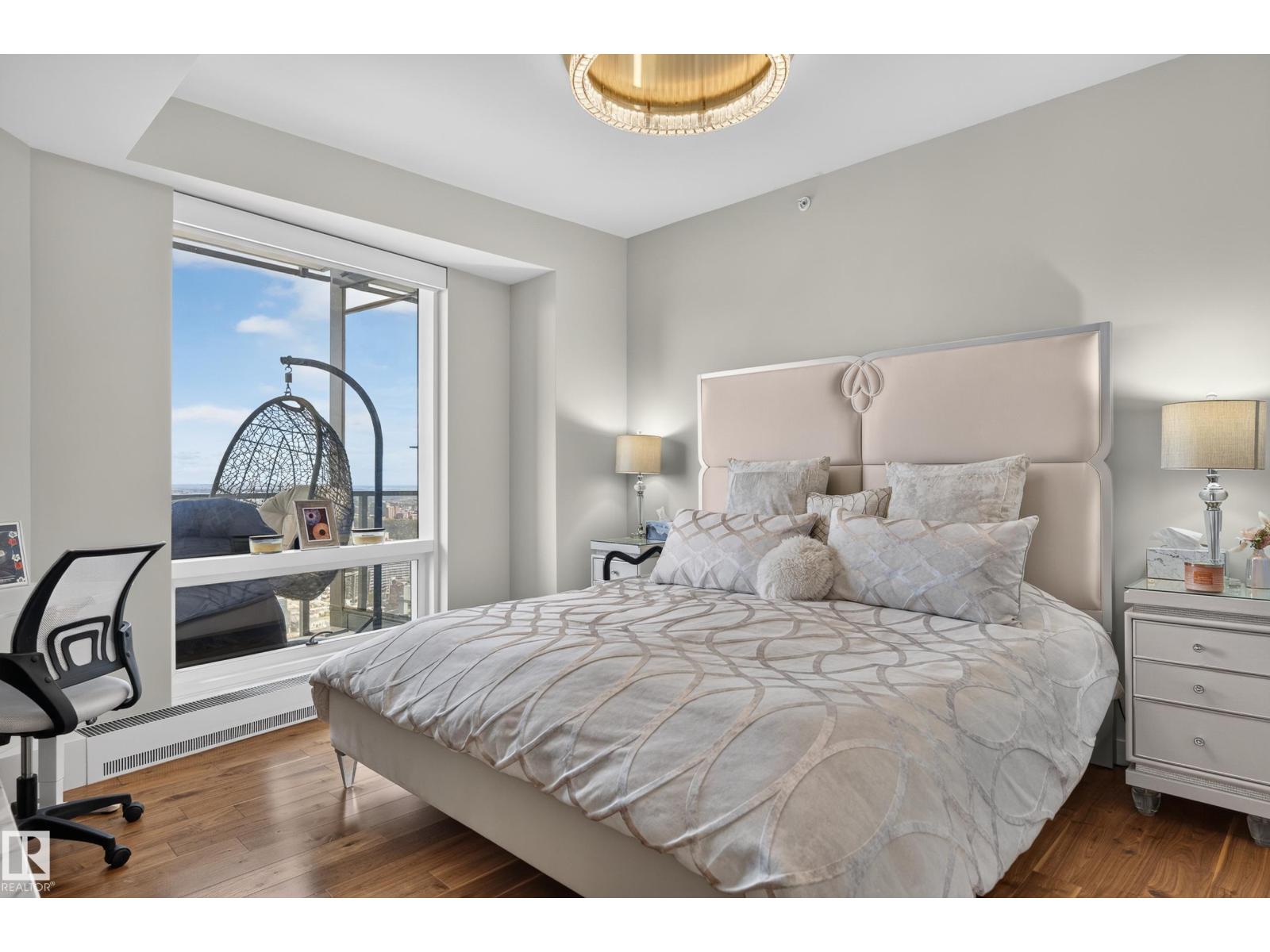 #4206 10360 102 ST NW - 48