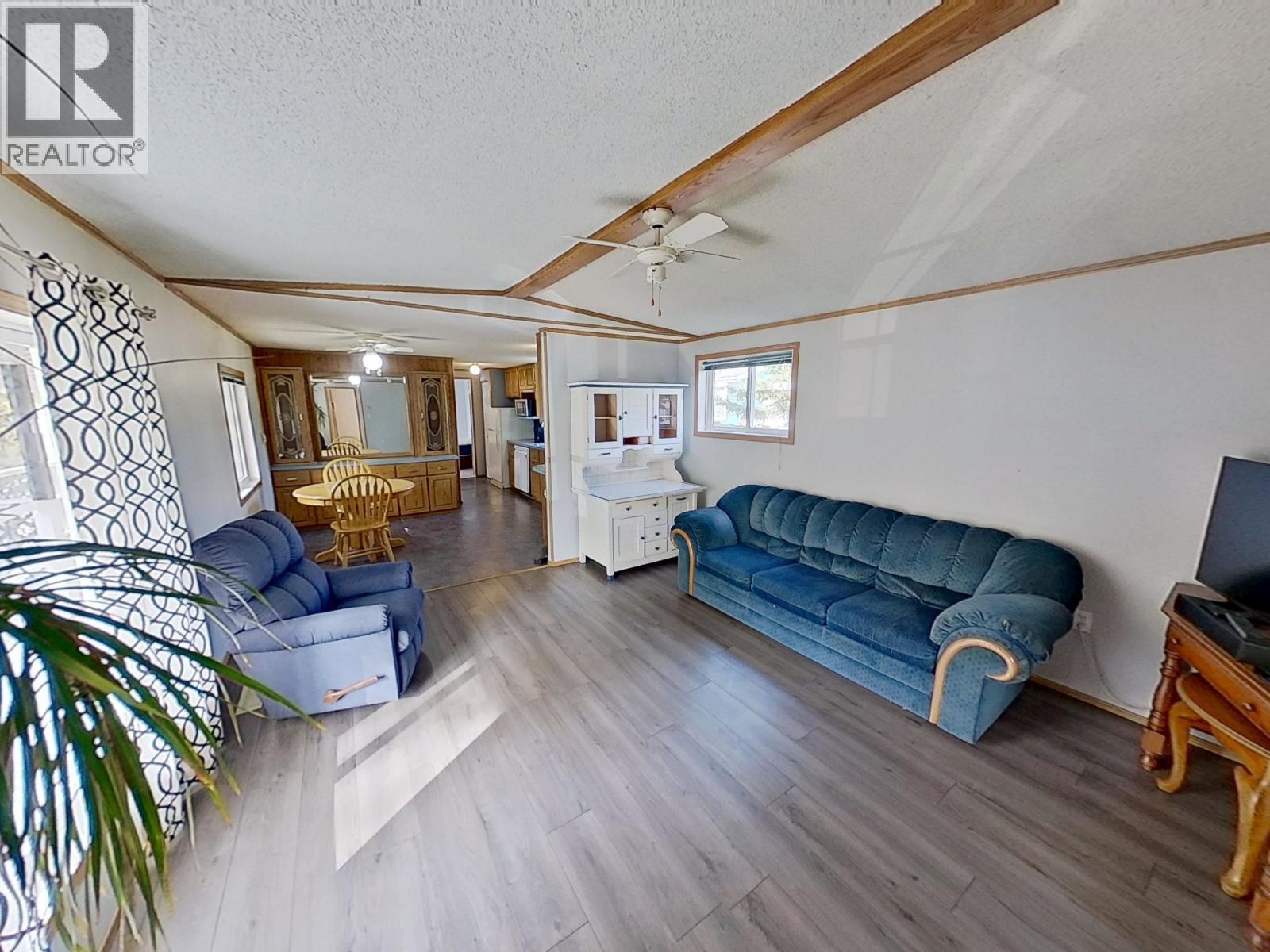 #6 654 NORTH FRASER DRIVE - Image 6