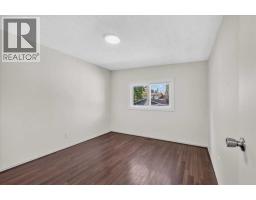 2606 14 Avenue SE - photo 11
