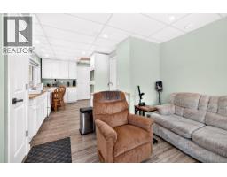1711 Burman Road, Clearwater, BC V0E1N0 Photo 15