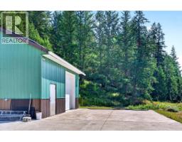 1711 Burman Road, Clearwater, BC V0E1N0 Photo 40