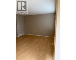 Living room - 18 Sierra Avenue Sw, Medicine Hat, AB T1B0A5 Photo 7