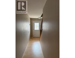 18 Sierra Avenue Sw, Medicine Hat, AB T1B0A5 Photo 20