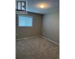18 Sierra Avenue Sw, Medicine Hat, AB T1B0A5 Photo 11