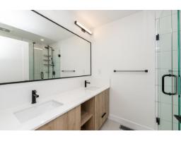 9 10527 155 Street, Surrey, BC V3R0S1 Photo 13
