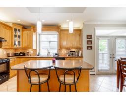 13053 96a Avenue, Surrey, BC V3T5N3 Photo 6