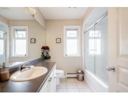 13053 96a Avenue, Surrey, BC V3T5N3 Photo 30