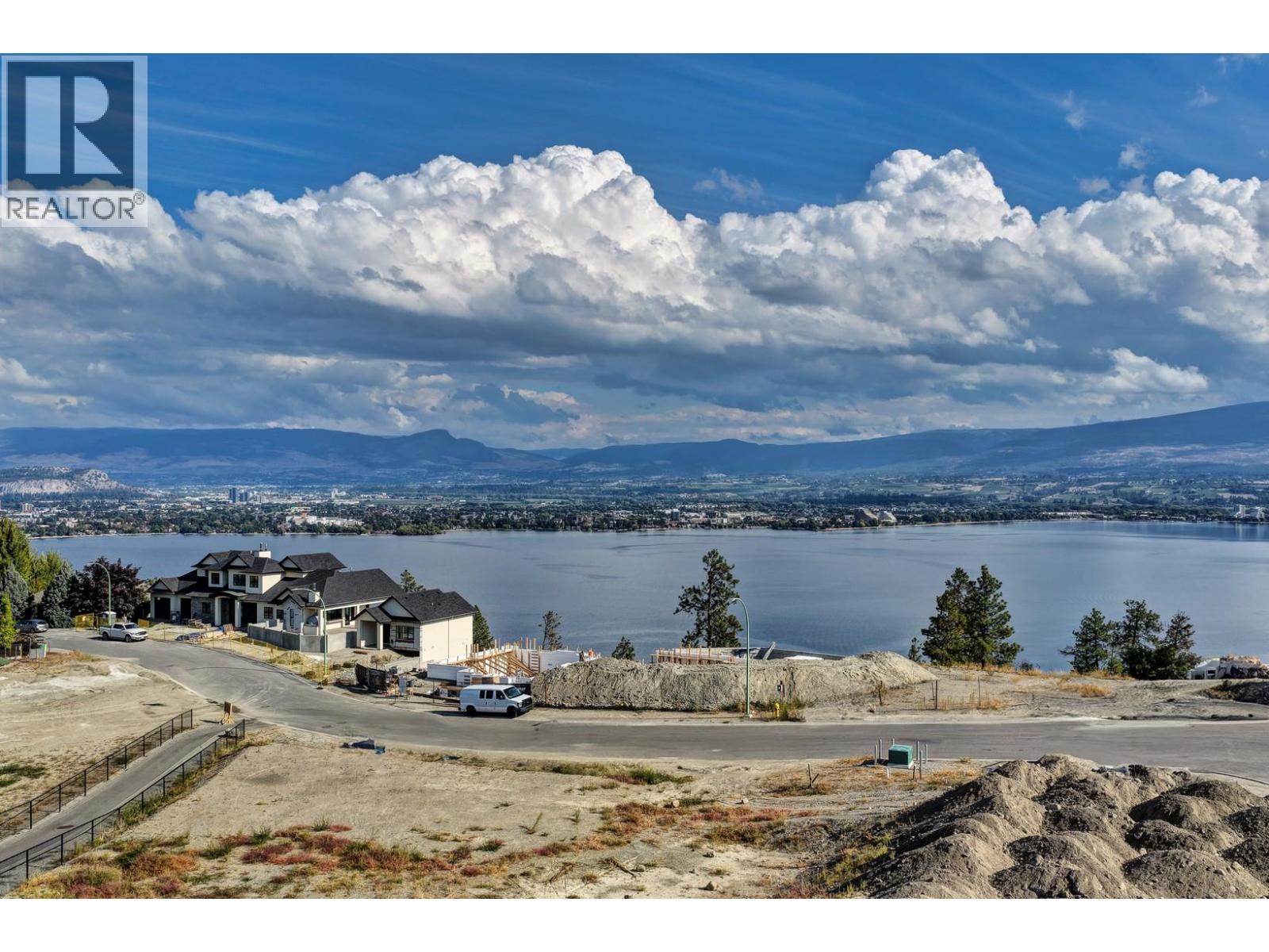 2347 Thacker Drive, West Kelowna