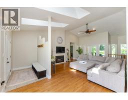 Photo 12 of 40, 4510 FERGUSON LAKE ROAD · Prince George, BC