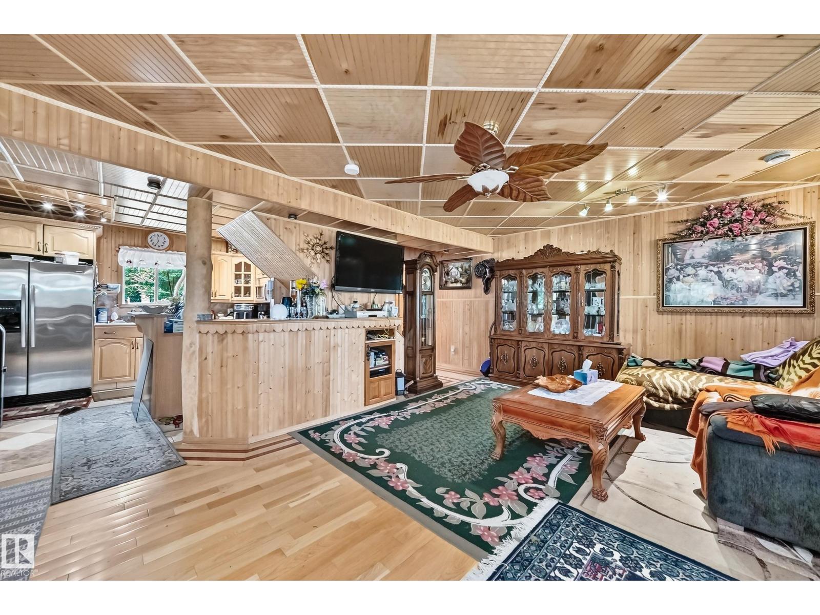 702 BLUE HERON DR - 19