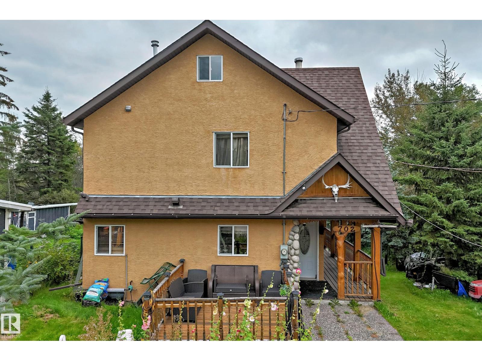 702 BLUE HERON DR - 3