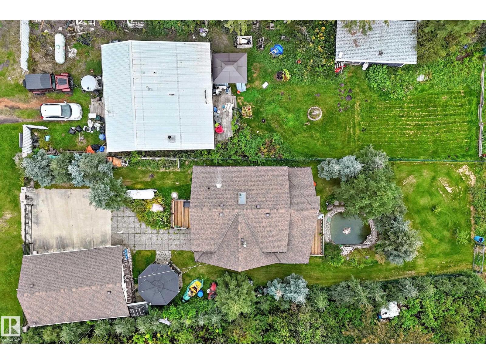 702 BLUE HERON DR - 63