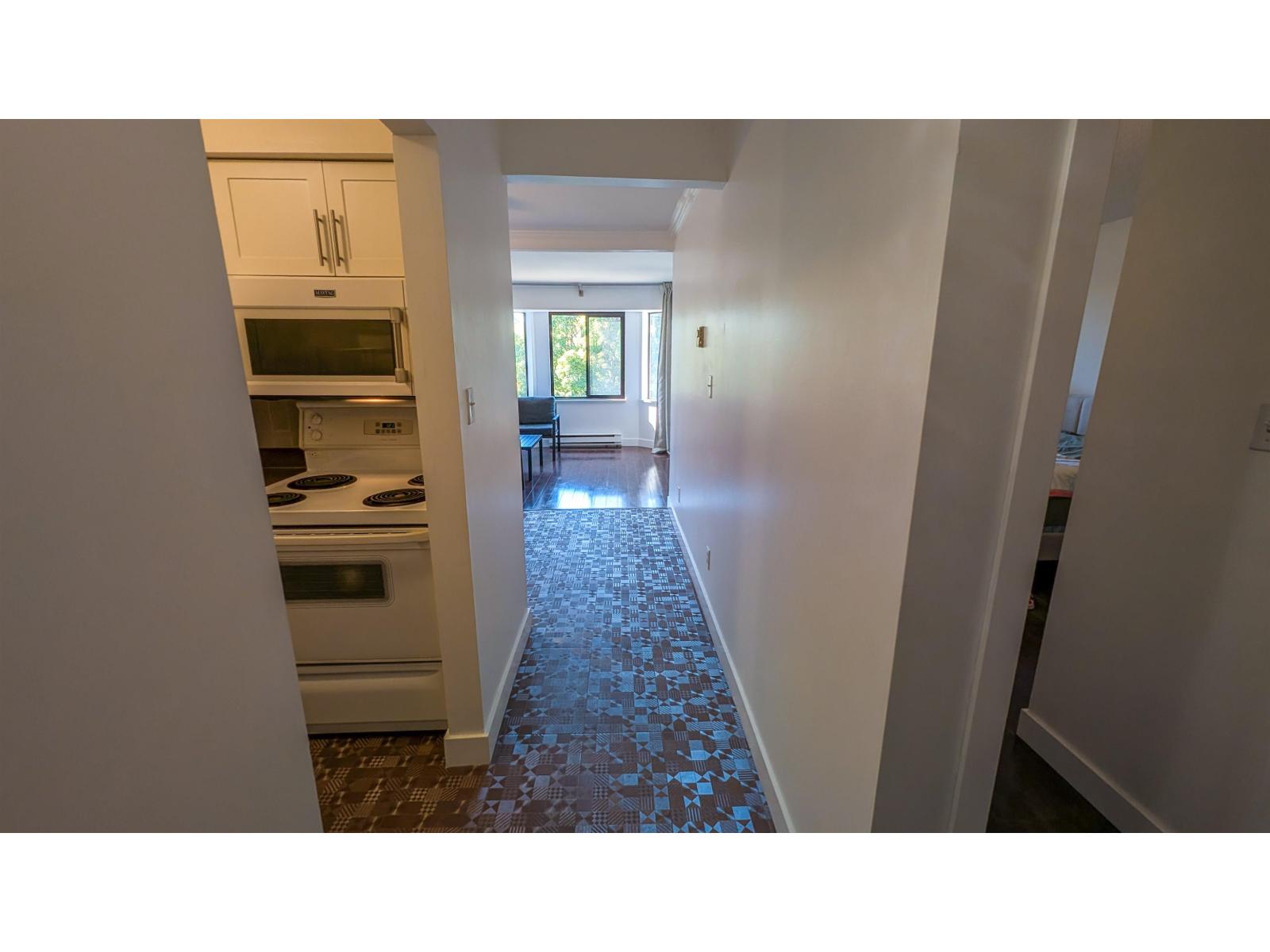 Photo of 314 5294 204 STREET 18