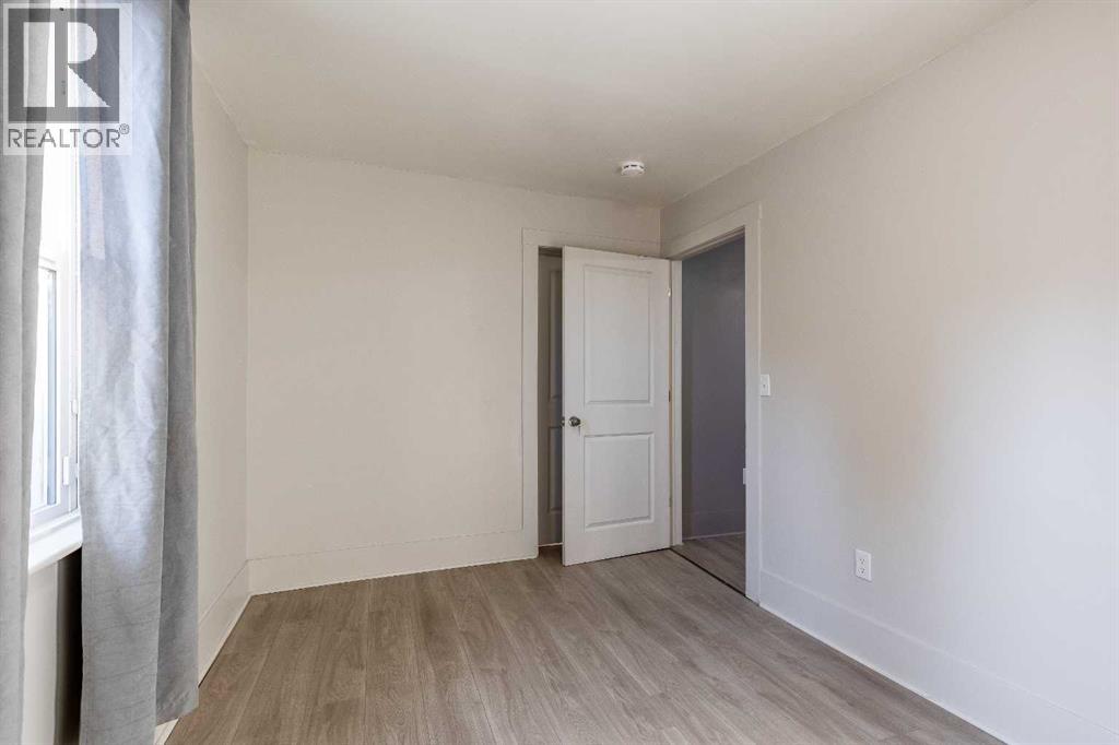 777 7 Street SE - 19