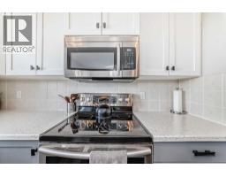 4pc Bathroom - 22 Moe Avenue Nw, Langdon, AB T0J1X2 Photo 9