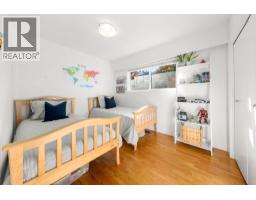 1147 Deep Cove Road, North Vancouver, BC V7G1S4 Photo 18