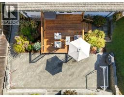 1147 Deep Cove Road, North Vancouver, BC V7G1S4 Photo 22