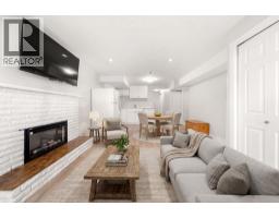 1147 Deep Cove Road, North Vancouver, BC V7G1S4 Photo 27