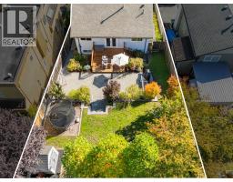 1147 Deep Cove Road, North Vancouver, BC V7G1S4 Photo 35