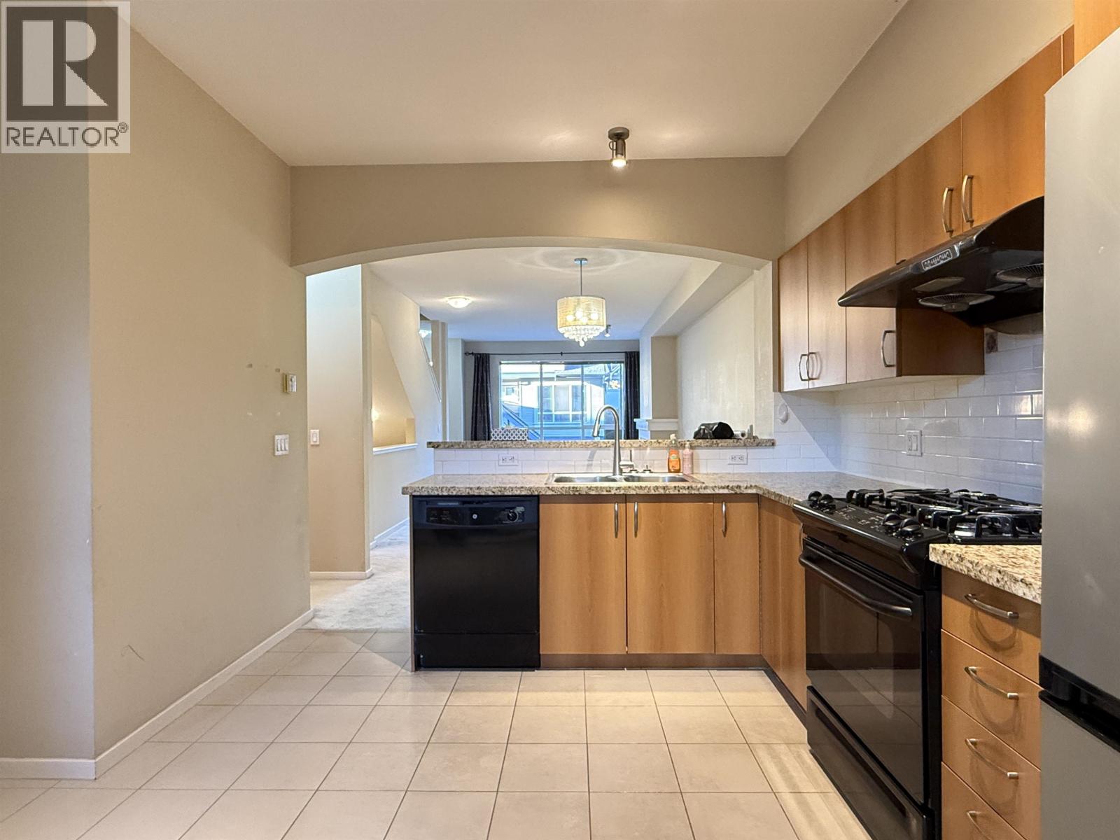 18X 9133 GOVERNMENT STREET, Burnaby - Image 1