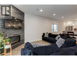 1, 306 12 Avenue NE - photo 3