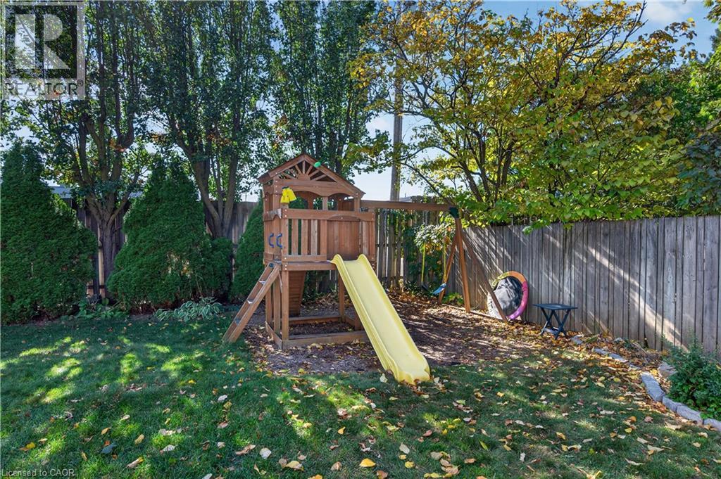 7 FERN Avenue - 48