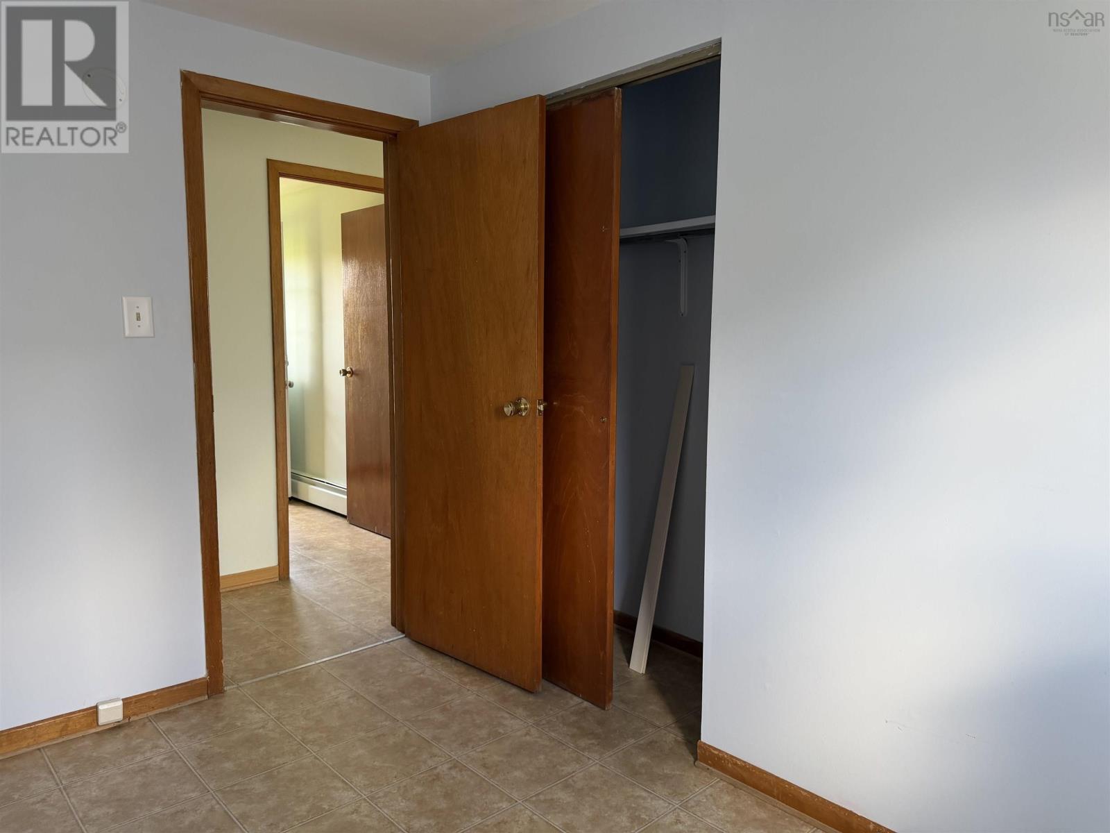 196 Dominion Street - 11