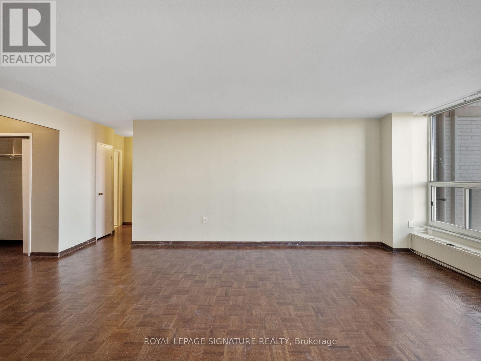 #404 130 NEPTUNE DRIVE - 3