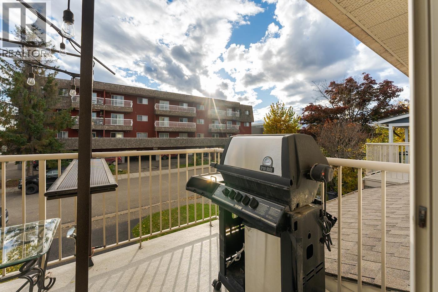 1772 6TH AVENUE - 17