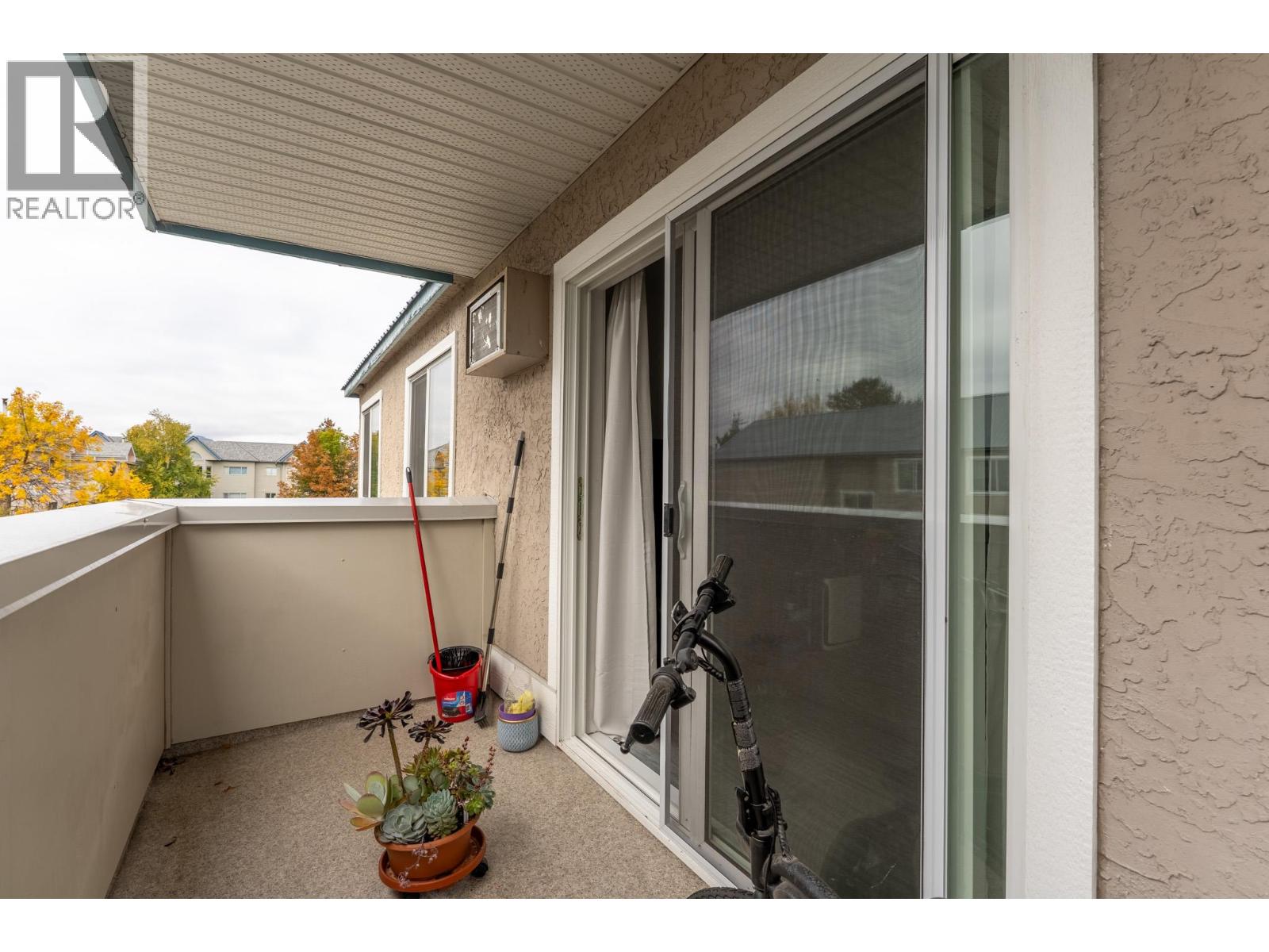 #413 3160 De Montreuil Court - 19