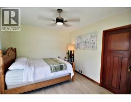 865 Kipling Street, Warfield, BC V1R2A5 Photo 11