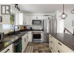 3945 Highland Park Crescent, Armstrong, BC V0E1B4 Photo 16